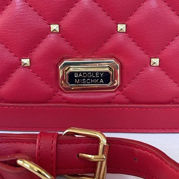 LIKE NEW RED BADGLEY MISCHKA GOLD STUDDED QUILTED CROSSBODY OR SHOULDER BAG - Picture 3 of 12